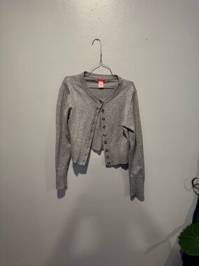 COCO & SHAY Gray Cropped Button Cardigan